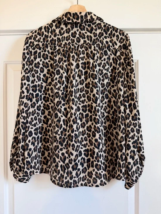 Vince Camuto Leopard Print Top in Beige, Black & Brown - Picture 2 of 4